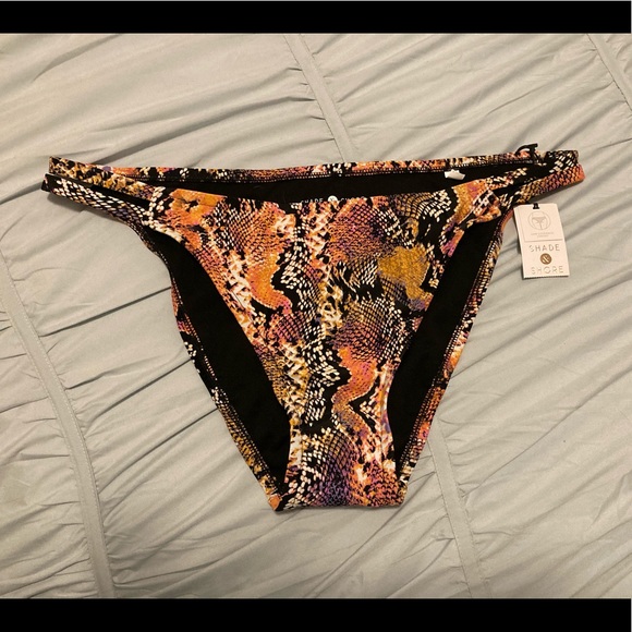 Women’s Bikini Bottom only. - Picture 2 of 7